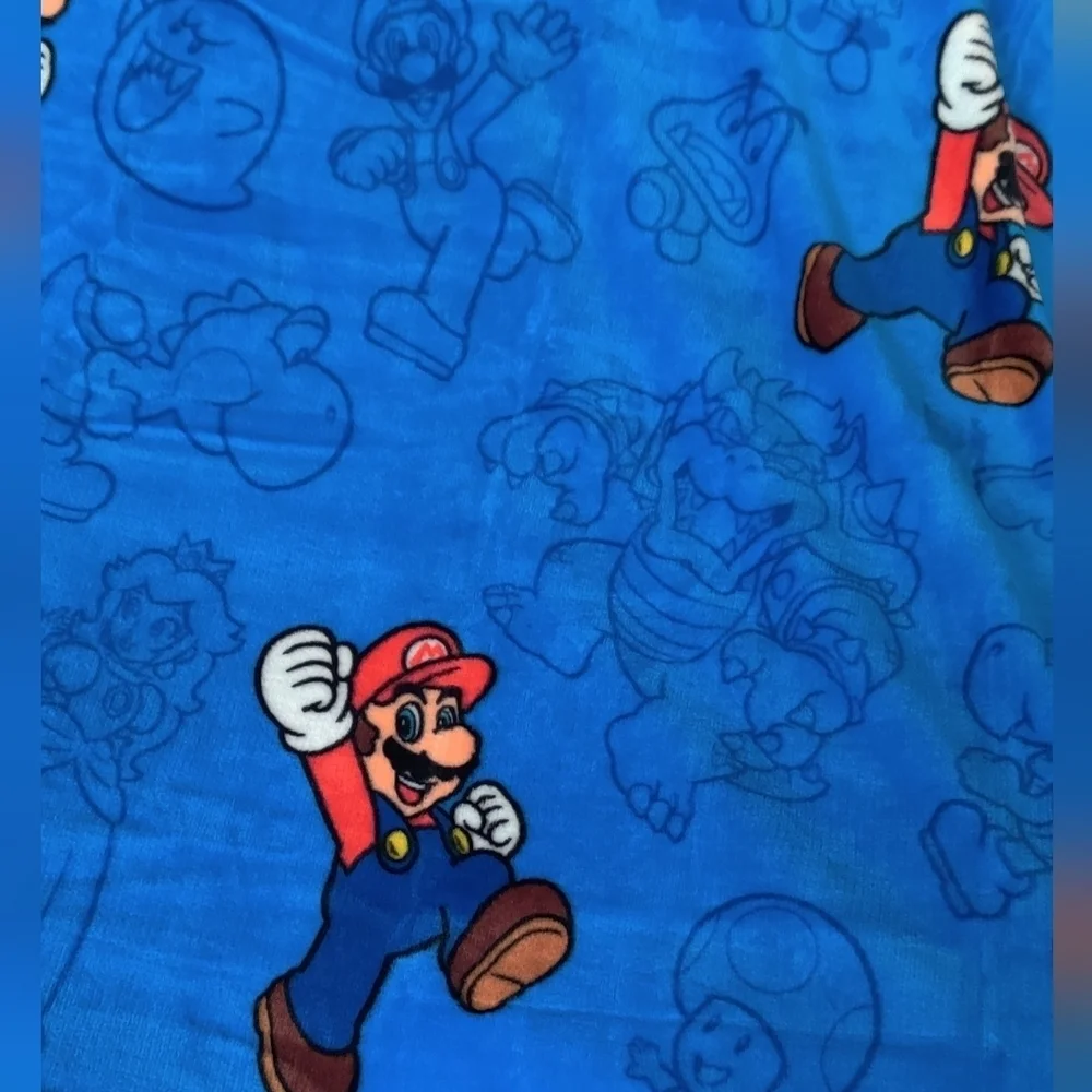 NEW !!!- Super Mario Plush Throw - Sz 50” x 60”